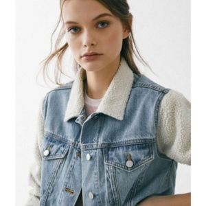 3 Left! URBAN OUTFITTERS BDG Sherpa Denim Jacket